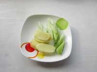 鲶鱼焖豆腐