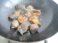 鲶鱼焖豆腐