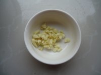 茼蒿炒墨鱼丸