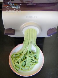 小树菠菜面