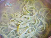 小树菠菜面