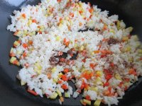 青椒鸡蛋花炒饭