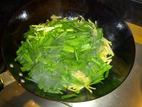 韭菜土豆丝