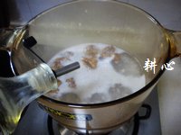 油面筋肉末米粉汤