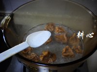 油面筋肉末米粉汤