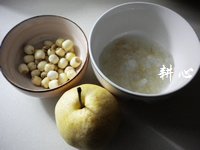 雪蛤莲子梨子糖水