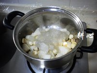 雪蛤莲子梨子糖水