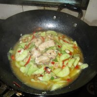 黄瓜煮鱼