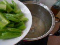 排骨苦瓜汤