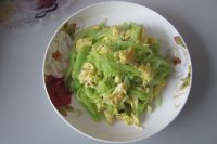 莴笋炒鸡蛋
