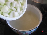 牛肉丸滚老节瓜汤