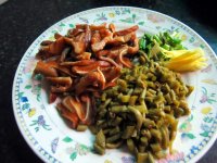 酸豆角炒猪耳