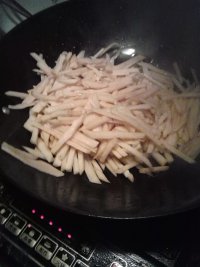胡萝卜炒土豆