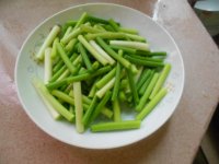 蒜苔炒肉丝