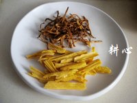 金针菜腐竹排骨汤