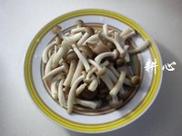 蟹味菇板筋肉汤