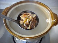 蟹味菇板筋肉汤