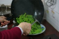豆角炒鲜鱿