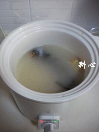 苹果炖鱼汤