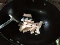五花肉烧鱿鱼