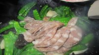 荷兰豆炒腊肠