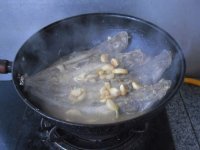 蒜烧辫子鱼