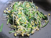蚝油韭菜炒黄豆芽