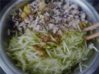 西葫芦鸡蛋包子