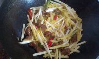 韭黄炒牛肠