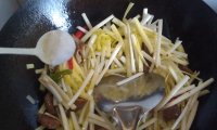 韭黄炒牛肠