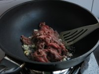牛肉片炒荷兰豆