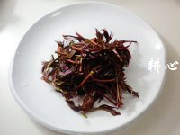 椿芽豆腐汤