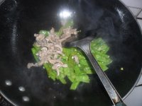 荷兰豆炒肉丝