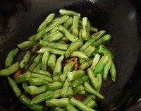 腊肠焖面