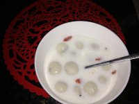 醪糟牛奶汤圆