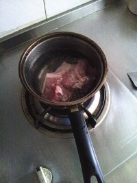 酸菜氽白肉