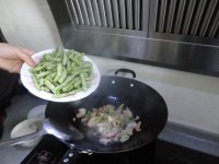 土豆炖豆角