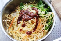 炝拌金针菇干豆腐丝