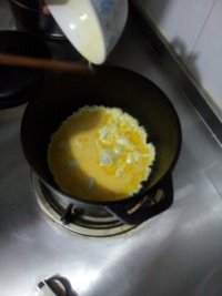 鸡蛋炒蒜苔