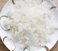 紫薯金桂银耳雪梨羹