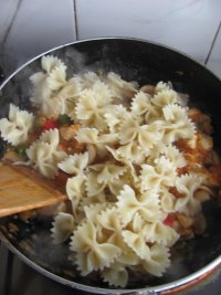 蘑菇鸡肉意面