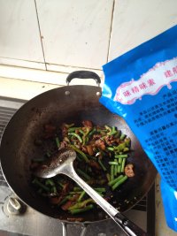 豆角炒肉