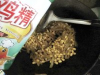 黄豆炒榨菜