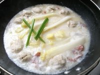 豆浆腊肠肉丸浸娃娃菜