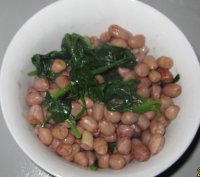菠菜拌花生米