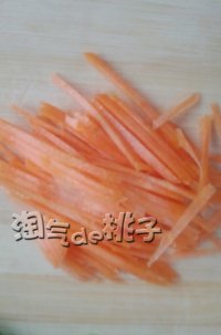 蒜苗胡萝卜炒豆芽