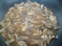 小蘑菇炒肉