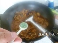 小蘑菇炒肉