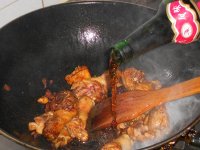 鸡腿炖土豆
