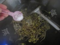 豆芽韭菜炒面